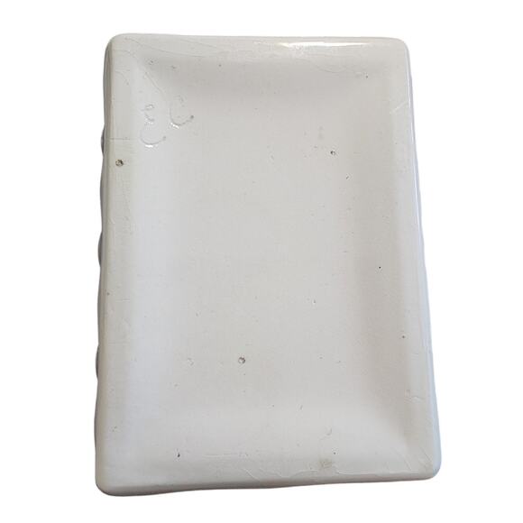 Arnel's Quilted Pattern White Gold Powder Box & Trinket Box Vanity Set - Picture 6 of 10